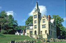 неоготический замок викторианской эпохи